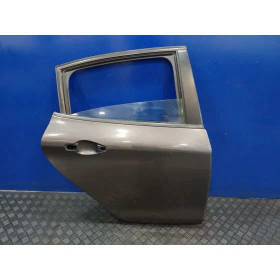 Puerta Trasera Derecha para Peugeot 208