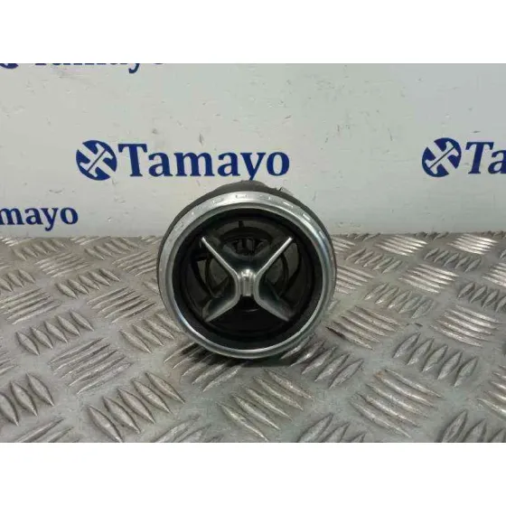 Rejilla Aireadora para Mercedes-Benz Clase Gla (W156)