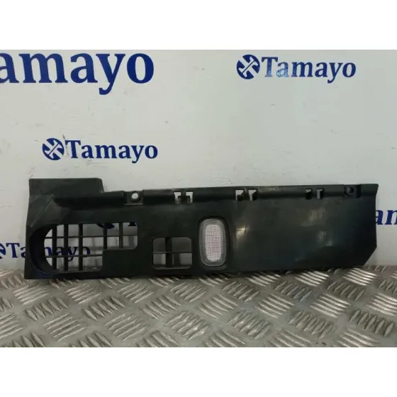 Moldura para Mercedes-Benz Clase Gla (W156)