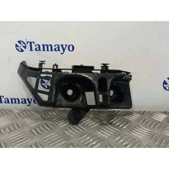 Soporte para Mercedes-Benz Clase Gla (W156)