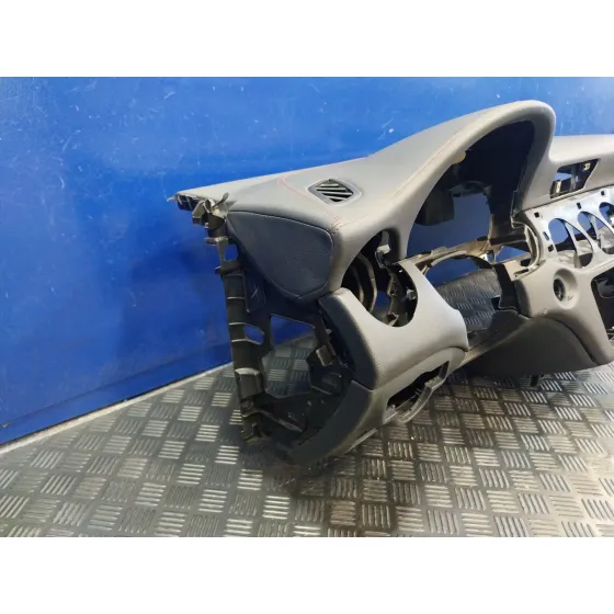 Salpicadero para Mercedes-Benz Clase Gla (W156)