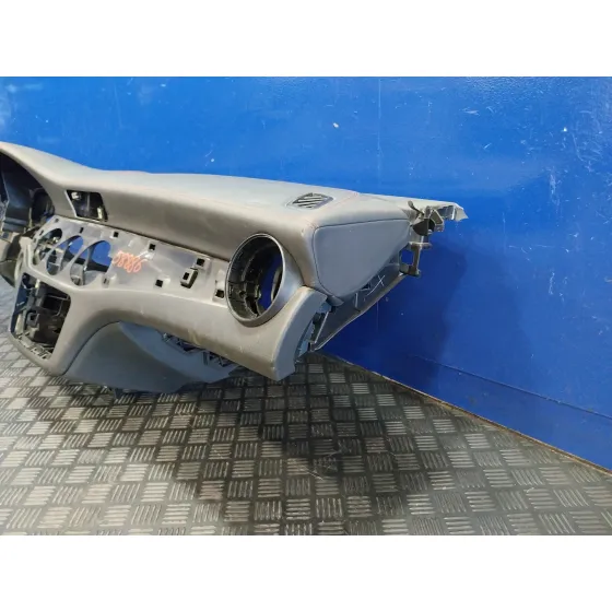Salpicadero para Mercedes-Benz Clase Gla (W156)