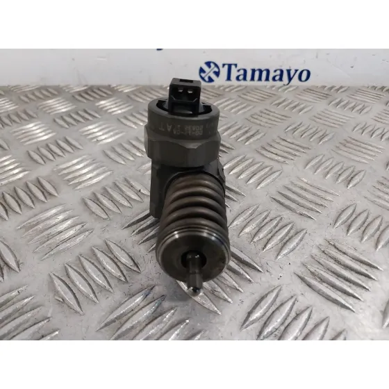 Inyector para Volkswagen Passat Berlina (3B3)