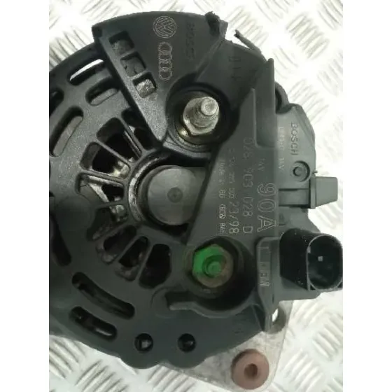 Alternador para Audi A3 (8L)