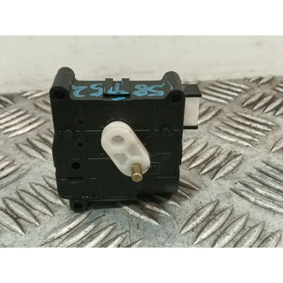 Motor Apertura Trampillas Climatizador para Toyota Corolla Verso (R1)