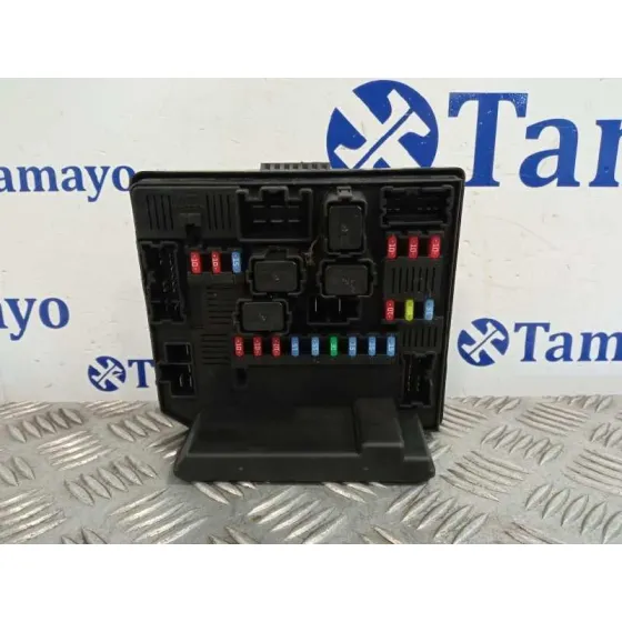 Caja Reles / Fusibles para Nissan Qashqai (J10)