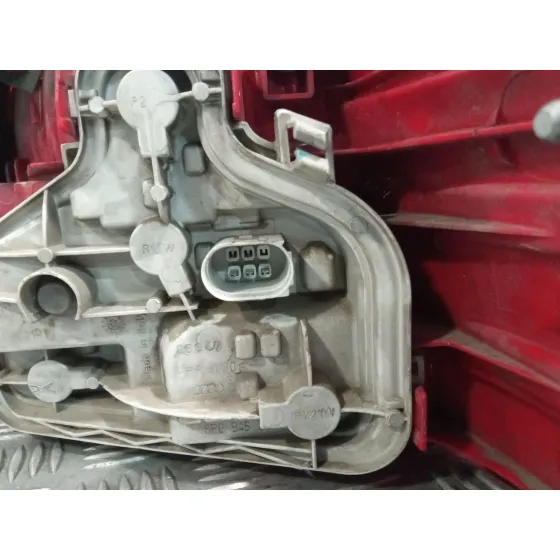 Piloto Trasero Izquierdo para Audi A3 (8P)