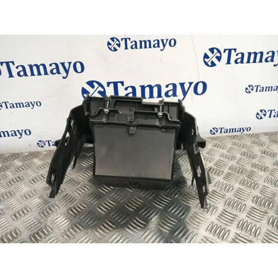 Moldura para Mitsubishi Outlander (Cw0)