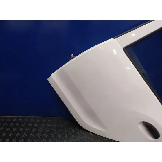 Puerta Trasera Izquierda para Dacia Sandero