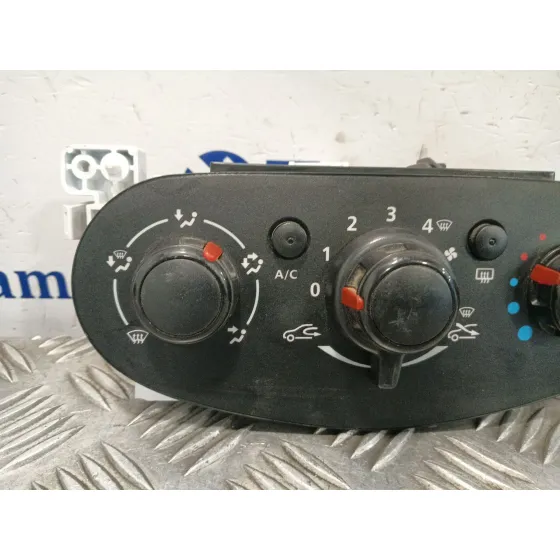 Mando Climatizador para Dacia Sandero