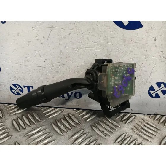 Mando Limpia para Toyota Corolla Verso (R1)
