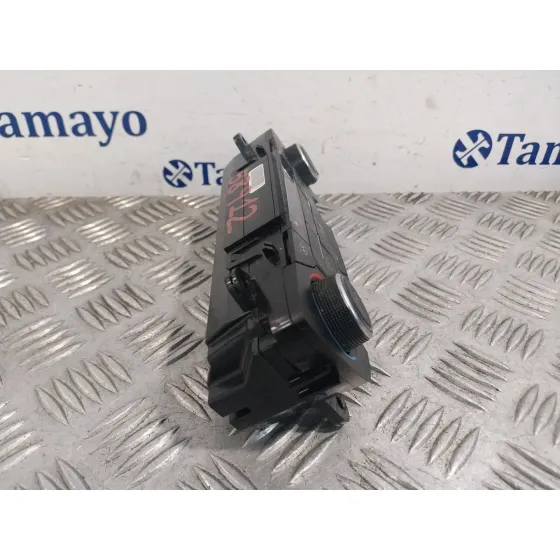 Mando Climatizador para Ford Focus (2014-2018)