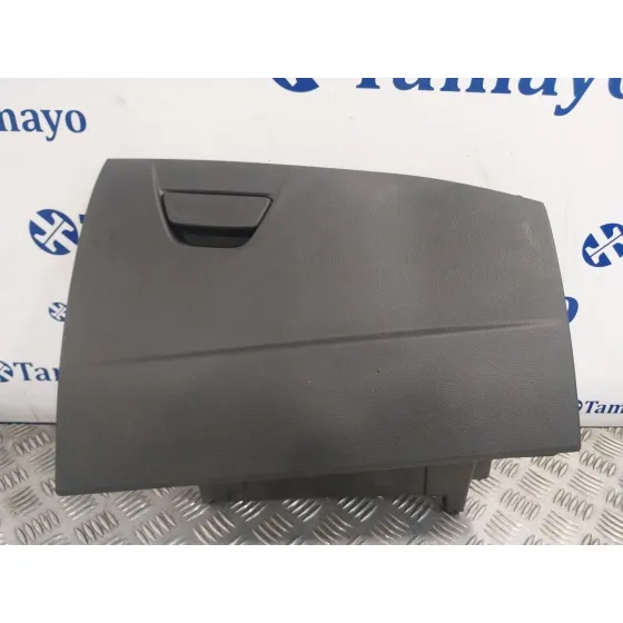 Guantera para Ford Focus (2014-2018)