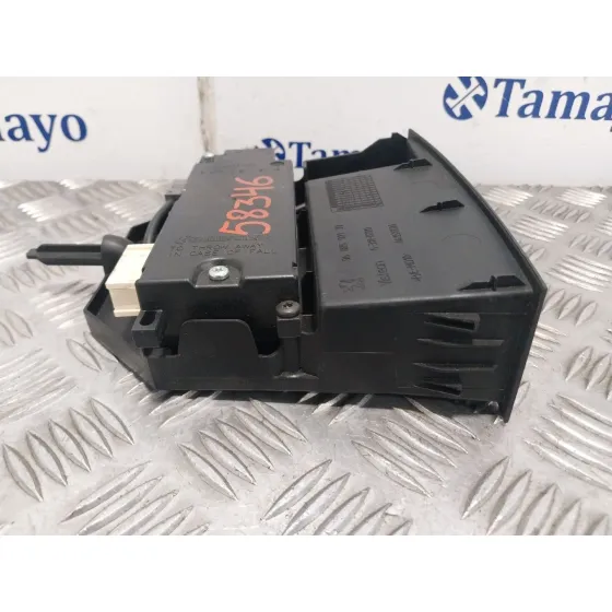 Moldura para Peugeot Partner Kombi