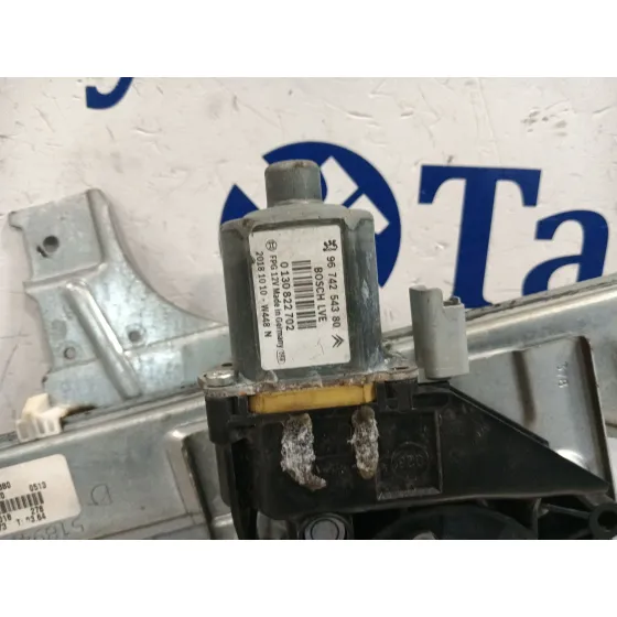 Elevalunas Delantero Derecho para Peugeot 208