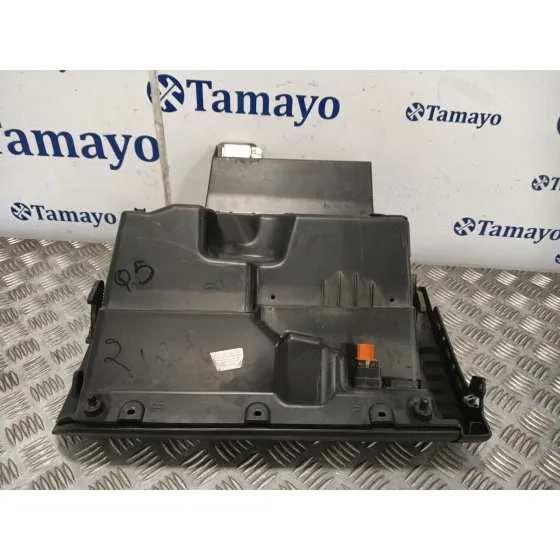 Guantera para Volkswagen Polo (6R1)