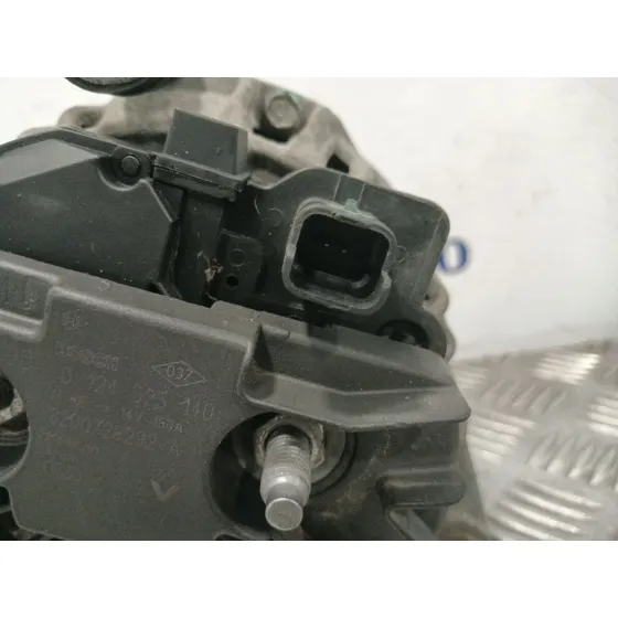 Alternador para Nissan Juke (F15)