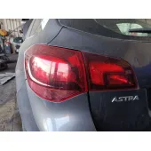 Piloto Trasero Izquierdo para Opel Astra J Sports Tourer (P10)