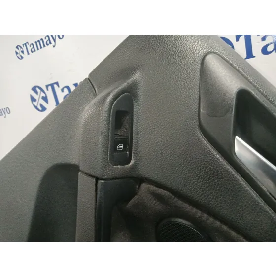 Guarnecido Puerta Trasera Derecha para Volkswagen Golf Vii Lim.