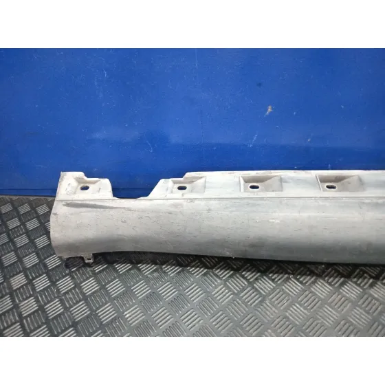 Faldon Lateral para Mini Mini Countryman (R60)