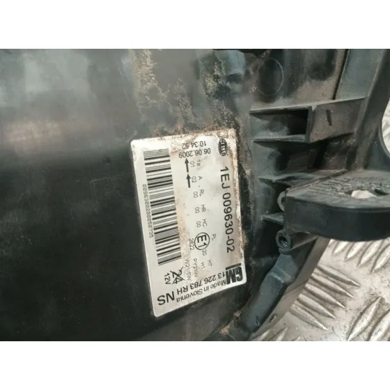 Faro Derecho para Opel Insignia A (G09)