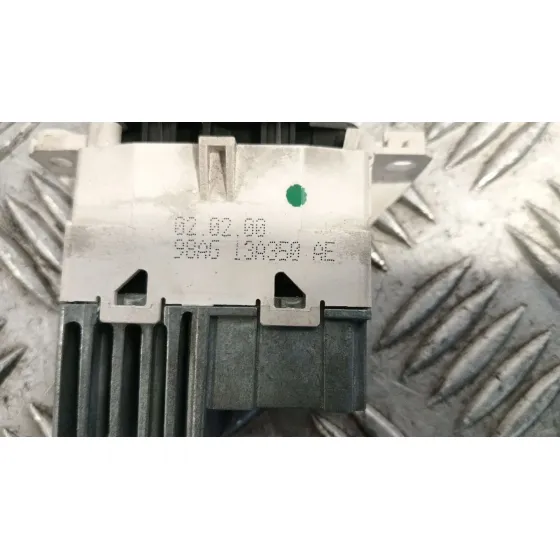 Warning para Ford Focus I (Daw, Dbw)