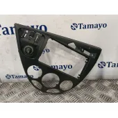 Moldura para Ford Focus I (Daw, Dbw)