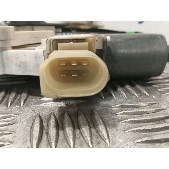 Elevalunas Delantero Izquierdo para Bmw 1 (E87)