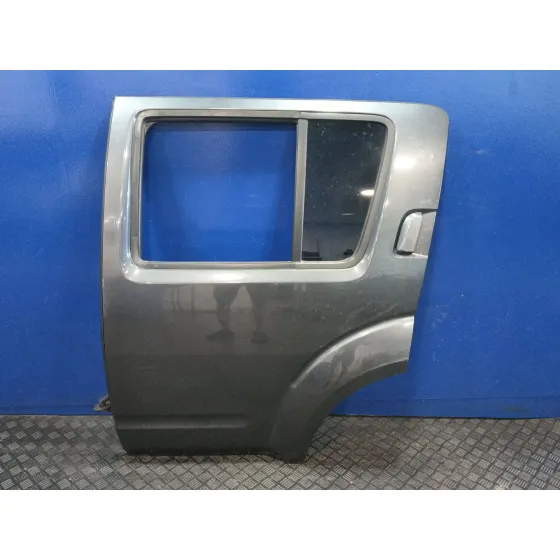 Puerta Trasera Izquierda para Nissan Pathfinder (R51)
