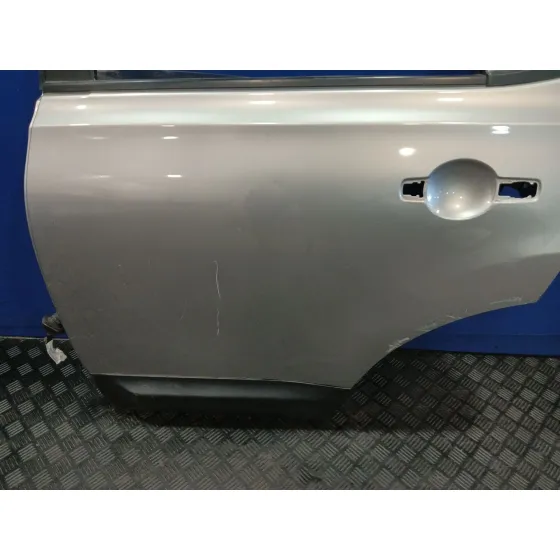 Puerta Trasera Izquierda para Nissan Qashqai (J10)