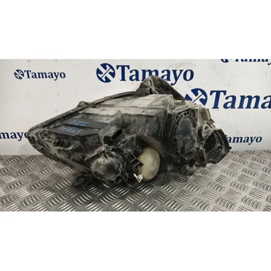 Faro Izquierdo para Mercedes-Benz Clase B Sports Tourer (W245)