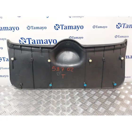 Guarnecido Porton Trasero para Nissan Micra (K12E)