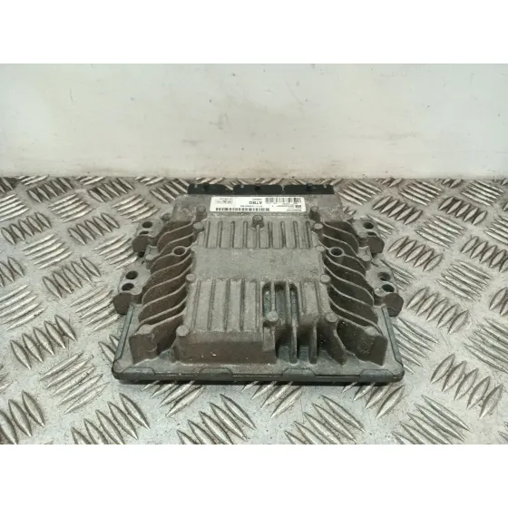 Centralita Motor Uce para Ford Transit Connect (Tc7)
