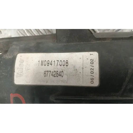 Faro Antiniebla Derecho para Seat Leon (1M1)