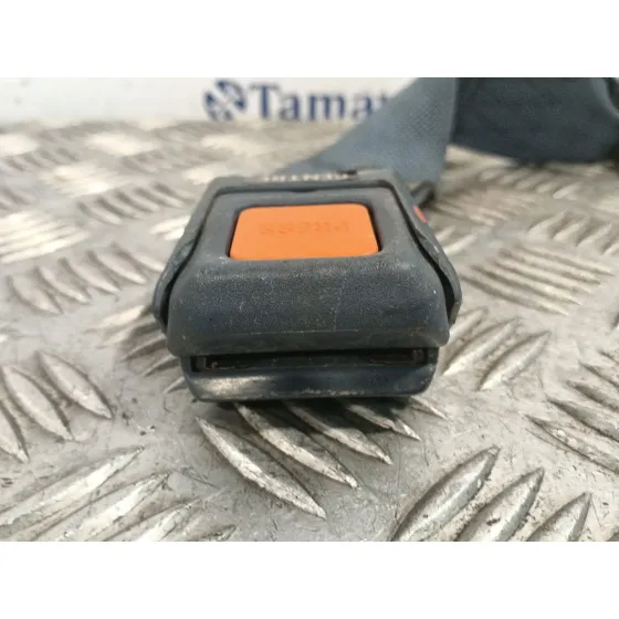 Anclaje Cinturon Trasero Izquierdo para Nissan Terrano (Wd21)