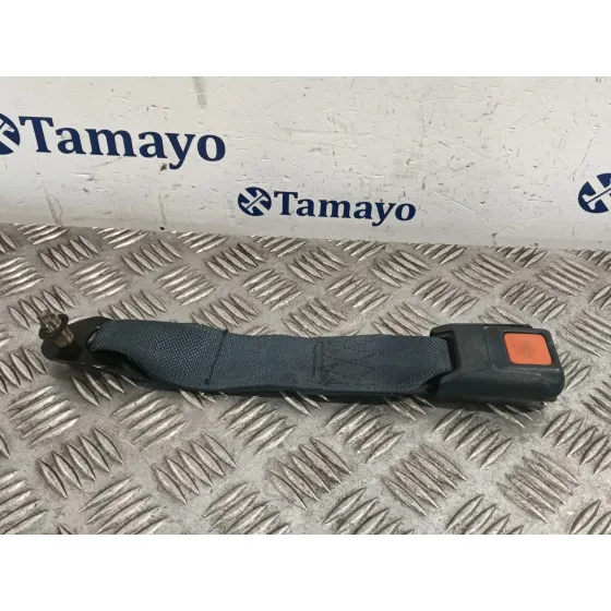 Anclaje Cinturon Trasero Central para Nissan Terrano (Wd21)