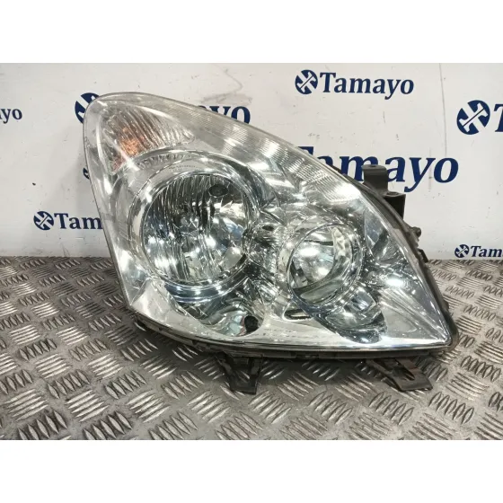 Faro Derecho para Toyota Corolla Verso (R1)