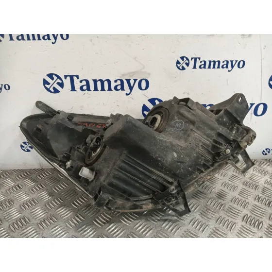 Faro Izquierdo para Toyota Corolla Verso (R1)
