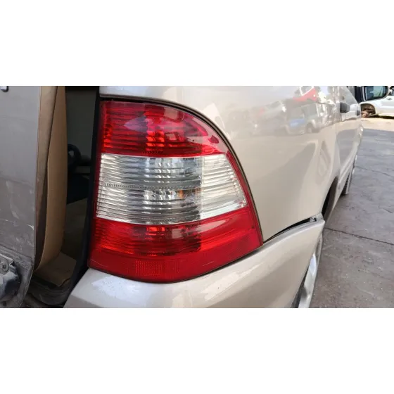 Piloto Trasero Derecho para Mercedes-Benz Clase M (W163)