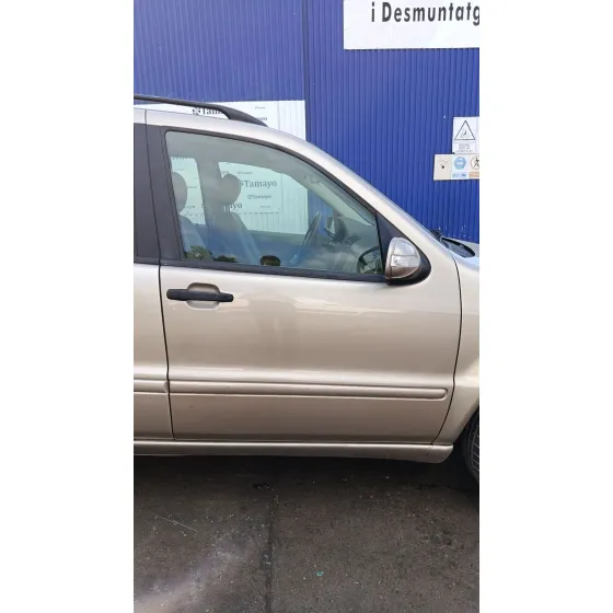 Puerta Delantera Derecha para Mercedes-Benz Clase M (W163)
