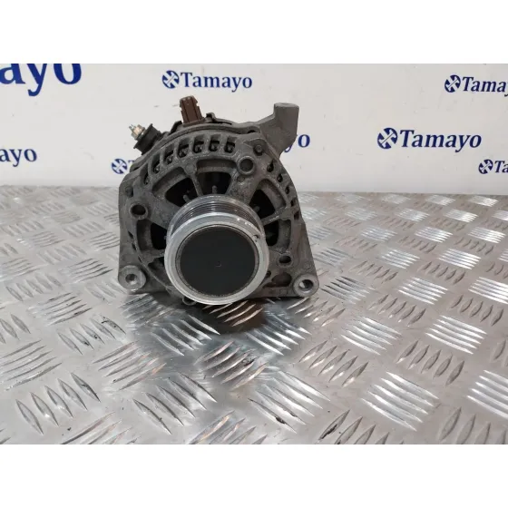 Alternador para Toyota Yaris (_P13_)