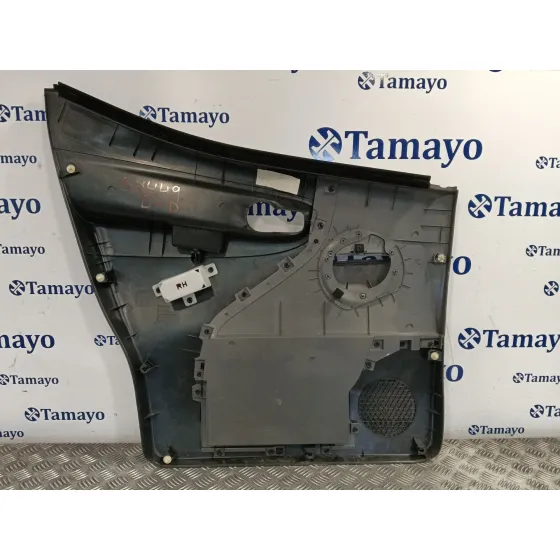 Guarnecido Puerta Delantera Derecha para Nissan Nv200 Furgoneta