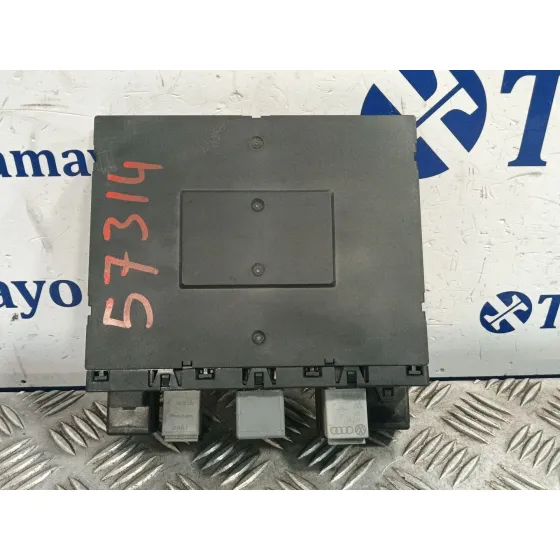 Caja Reles / Fusibles para Volkswagen Passat Variant (3C5)
