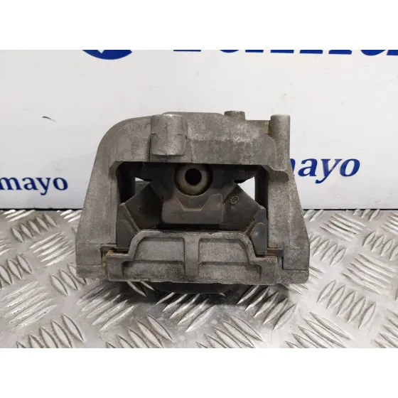 Soporte Motor Derecho para Volkswagen Passat Variant (3C5)