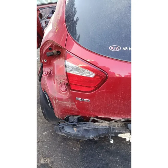 Piloto Trasero Porton Izquierdo para Kia Rio (Ub/Qb)