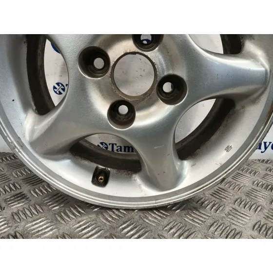 Llanta para Honda Civic Vi Hatchback (Ej, Ek)