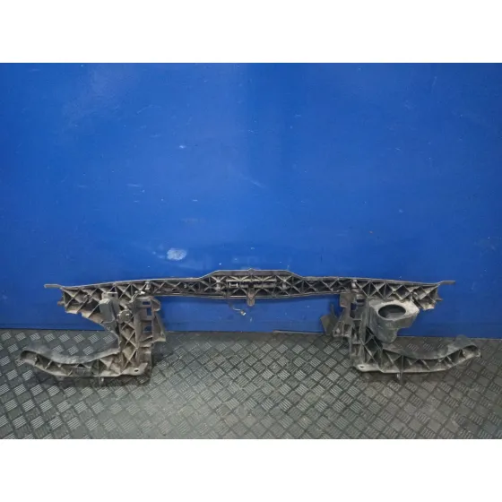 Travesano Delantero Superior para Mercedes-Benz Viano (W639)