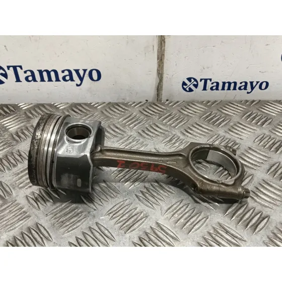Biela para Volvo V40 Hatchback (525)