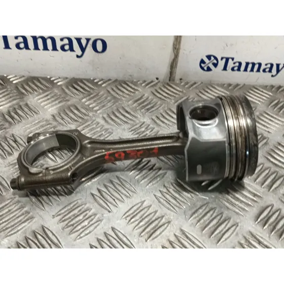 Biela para Volvo V40 Hatchback (525)