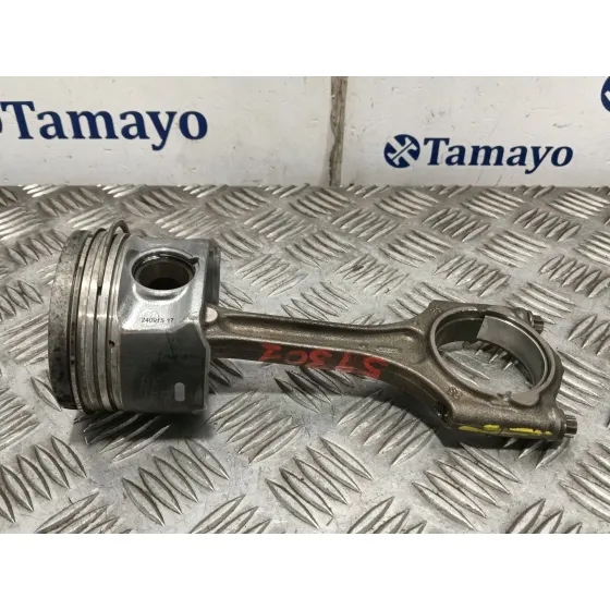 Biela para Volvo V40 Hatchback (525)